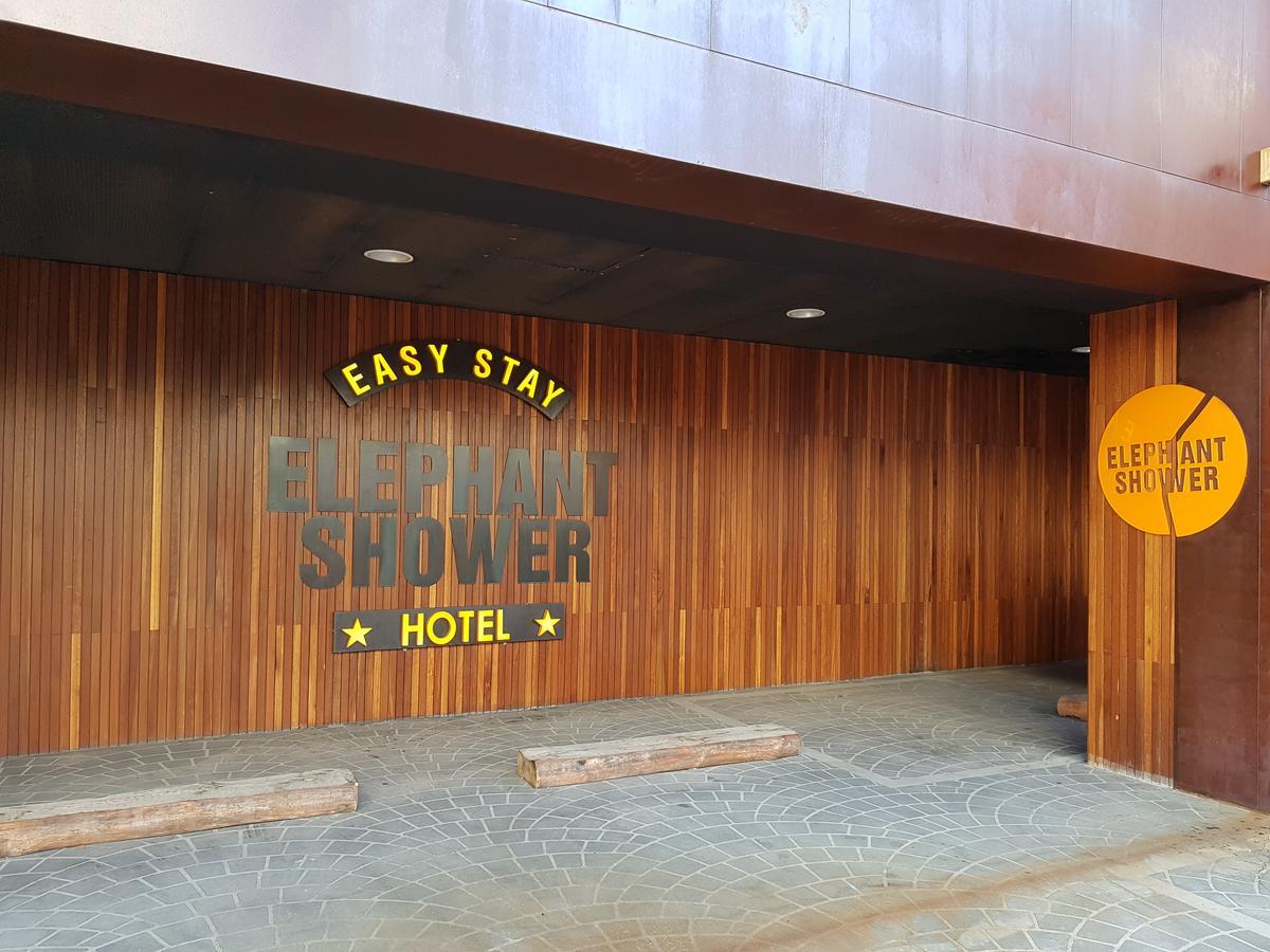 Hotel Elephant Shower Jinju Exteriör bild